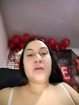 esmeralda jadees online show from February 2026 08:44:01 PM