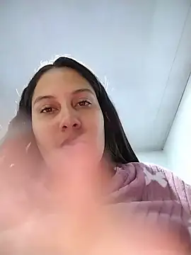 esmeralda jadees online show from June 2026 02:29:02 PM