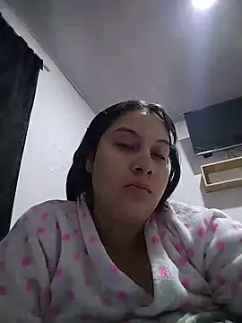 Snapshot of esmeralda_jadees chatting on May 2026 01:18:02 PM esmeralda jadees online show from May 2026 01:18:02 PM