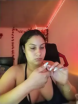 Snapshot of esmeralda_jadees chatting on May 2026 08:28:01 PM esmeralda jadees online show from May 2026 08:28:01 PM