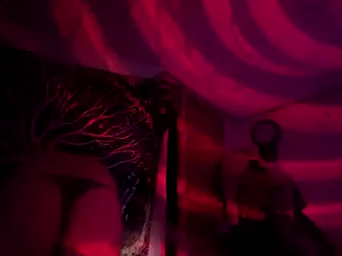 CREAMPlES online show from December 2025 05:42:02 AM