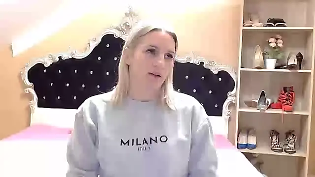 Snapshot of Diamond888 chatting on December 2025 07:29:02 AM Diamond888 online show from December 2025 07:29:02 AM