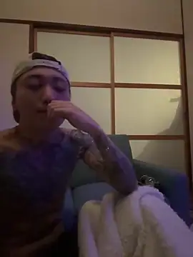 Snapshot of ryokunero chatting on March 2025 02:29:02 PM ryokunero online show from March 2025 02:29:02 PM