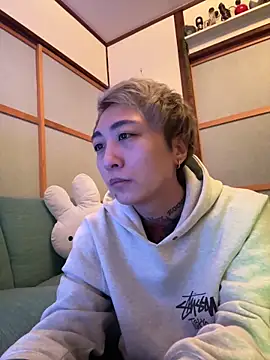 Snapshot of ryokunero chatting on March 2025 12:09:02 PM ryokunero online show from March 2025 12:09:02 PM