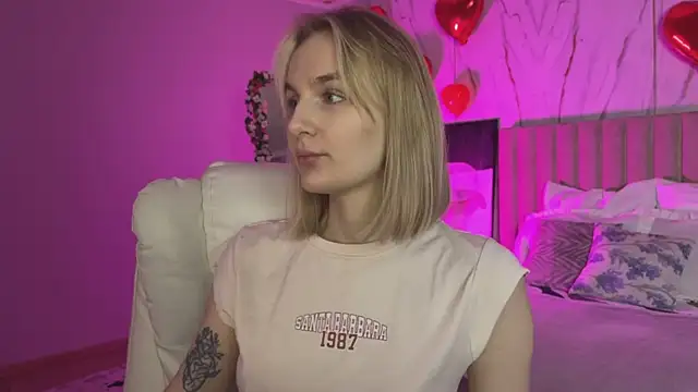  Vikky Moon  online show from March 2026 12:58:02 AM