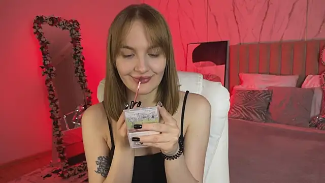  Vikky Moon  online show from November 2025 12:37:01 AM