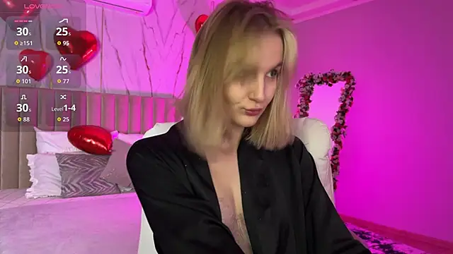 Snapshot of _Vikky_Moon_ chatting on March 2026 12:40:01 AM Vikky Moon online show from March 2026 12:40:01 AM