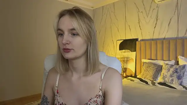  Vikky Moon  online show from April 2026 12:46:02 AM