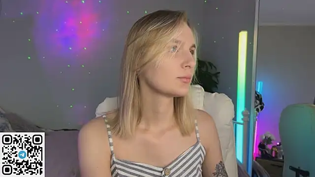 Snapshot of _Vikky_Moon_ chatting on July 2026 12:55:02 AM Vikky Moon online show from July 2026 12:55:02 AM