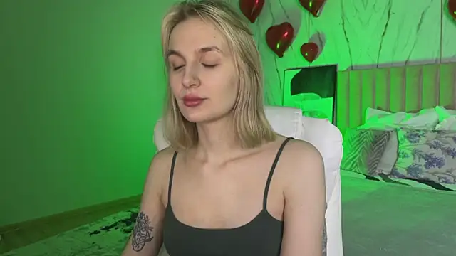  Vikky Moon  online show from March 2026 12:59:01 AM