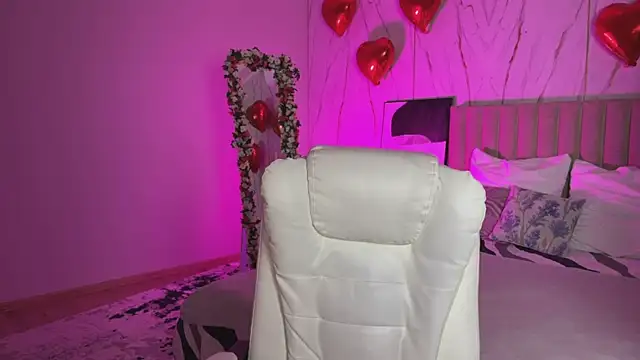  Vikky Moon  online show from March 2026 12:44:02 AM