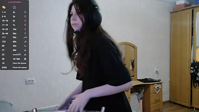 RendyDow online show from October 2025 07:18:01 AM