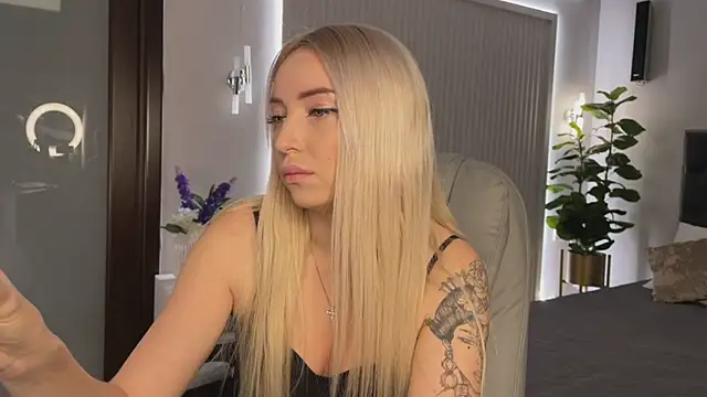 OhMyEmma online show from January 2026 01:20:02 AM