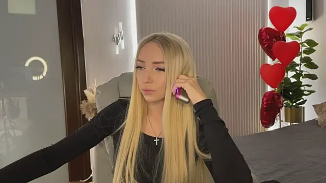 OhMyEmma online show from March 2026 01:13:01 AM