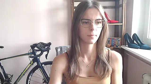 love megi online show from April 2026 06:25:02 AM