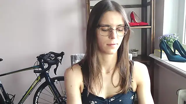 love megi online show from February 2026 02:27:02 PM