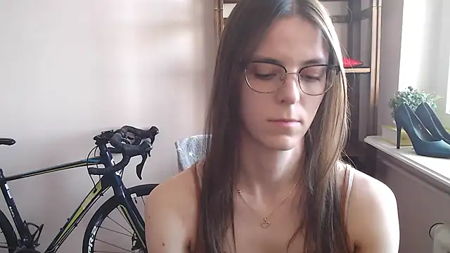 love megi online show from March 2026 02:24:01 PM