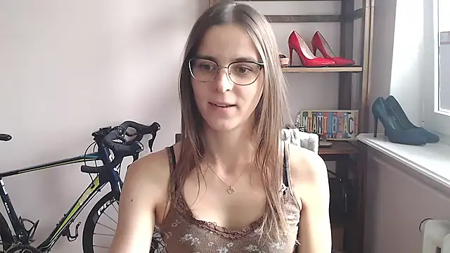 love megi online show from July 2026 01:29:01 PM