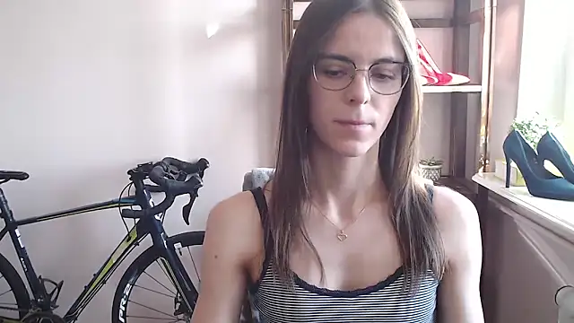 love megi online show from March 2026 01:30:01 PM