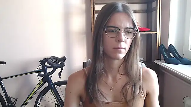 love megi online show from April 2026 06:31:02 AM