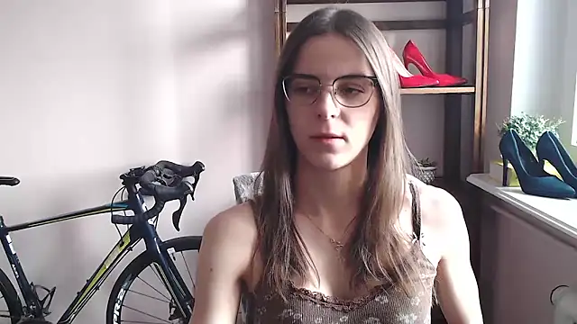 love megi online show from March 2026 02:13:02 PM