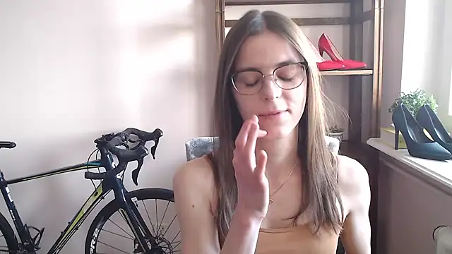 love megi online show from February 2026 02:28:02 PM