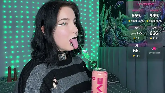 Snapshot of yourvodka chatting on November 2025 11:38:01 PM yourvodka online show from November 2025 11:38:01 PM