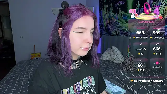 Snapshot of yourvodka chatting on November 2025 12:42:01 PM yourvodka online show from November 2025 12:42:01 PM