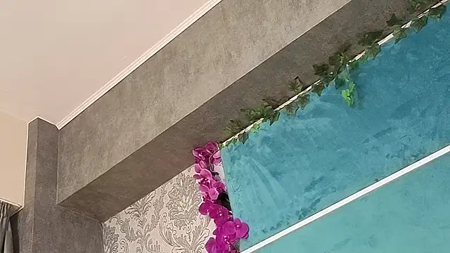 SunnyGlow online show from November 2025 05:22:01 AM