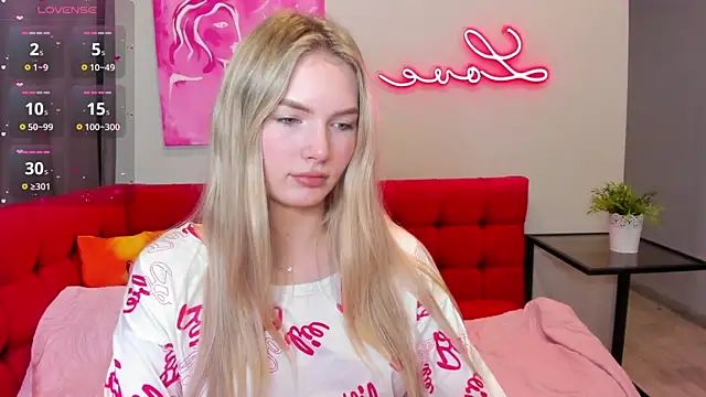 EvelineAmore online show from July 2026 01:25:01 AM