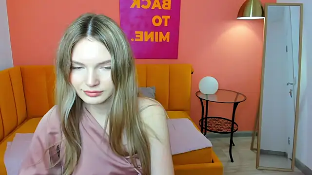 EvelineAmore online show from May 2026 08:43:02 AM