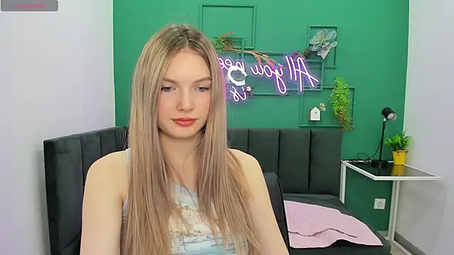 EvelineAmore online show from June 2026 09:04:01 AM