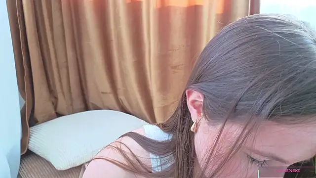 Kira mindnes online show from March 2026 06:24:02 AM