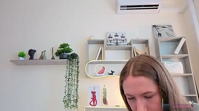 Snapshot of Kira_mindnes chatting on July 2026 06:10:02 AM Kira mindnes online show from July 2026 06:10:02 AM