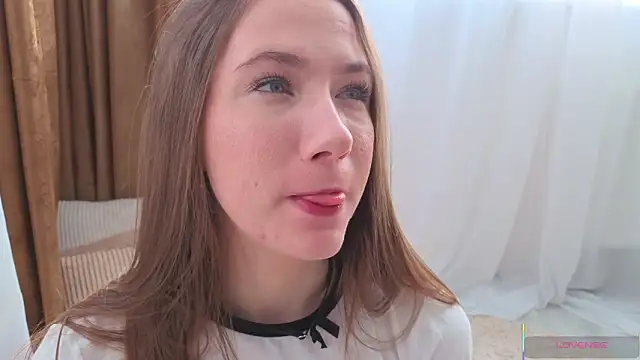 Kira mindnes online show from March 2026 05:52:02 AM