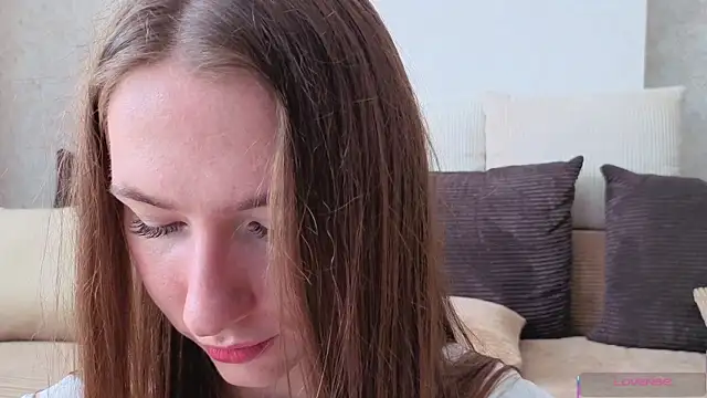 Kira mindnes online show from May 2026 06:22:01 AM