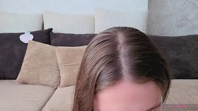 Kira mindnes online show from May 2026 06:17:01 AM