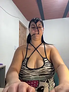 roldanmary online show from February 2026 03:39:01 AM