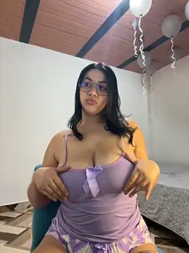 roldanmary online show from December 2025 02:10:02 AM