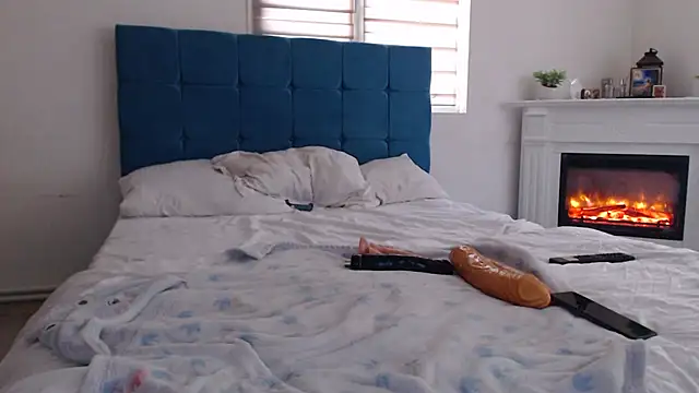 Snapshot of ElssaRush chatting on October 2025 01:43:02 PM ElssaRush online show from October 2025 01:43:02 PM