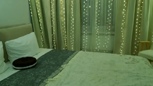 Snapshot of AnnaLotos chatting on December 2025 07:41:01 PM AnnaLotos online show from December 2025 07:41:01 PM