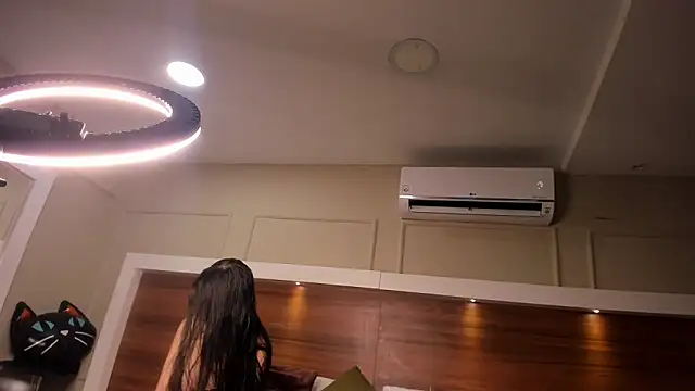 AriadnaHarper online show from April 2026 11:17:01 AM