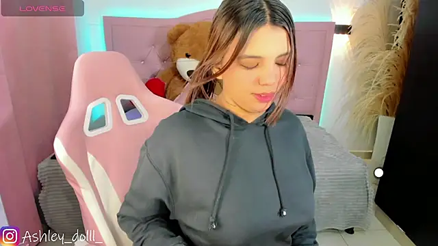 Ashley dolll online show from January 2026 09:11:02 PM