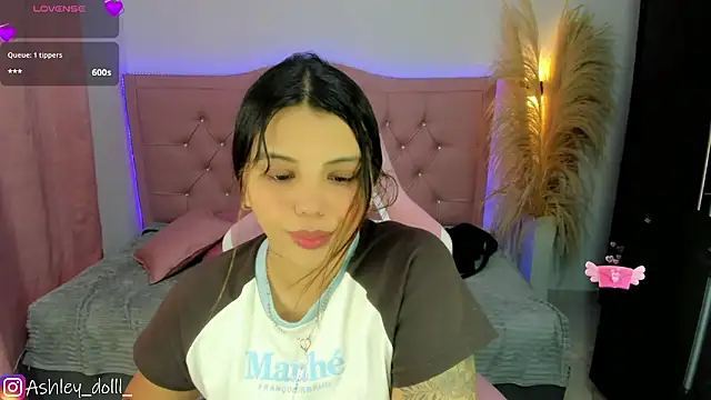 Snapshot of Ashley_dolll chatting on June 2026 08:32:01 PM Ashley dolll online show from June 2026 08:32:01 PM