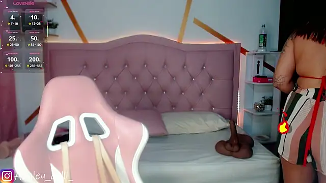 Ashley dolll online show from October 2025 09:03:01 PM