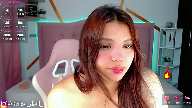 Snapshot of Ashley_dolll chatting on October 2025 09:07:02 PM Ashley dolll online show from October 2025 09:07:02 PM
