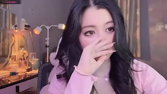 Snapshot of MI_KA22 chatting on October 2025 04:24:02 AM MI KA22 online show from October 2025 04:24:02 AM