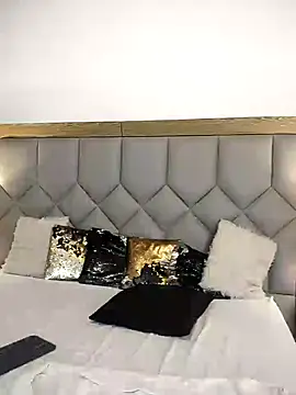 NataliaCastro  online show from March 2025 03:06:01 PM