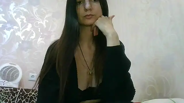 AliseWats online show from November 2025 01:26:01 PM