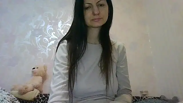 AliseWats online show from April 2026 10:11:01 PM